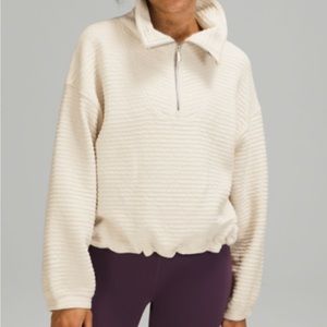 Lululemon Textured 1/2 Zip Pullover xs/s- white opal